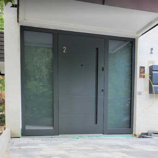 Inotherm Exclusiv | Basaltgrau mit 2 Seitenteilen und Inosmart-Codetastatur