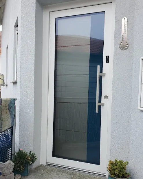 Inotherm SELECT in RAL 9016 Verkehrsweiß